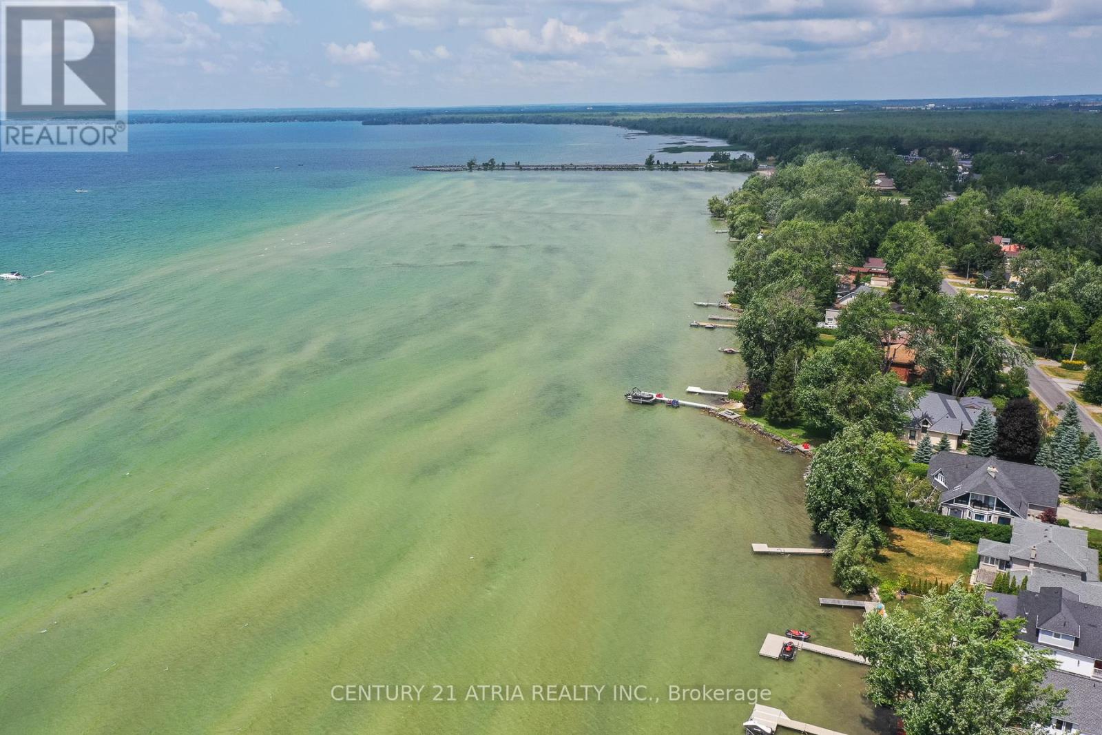 48 LAKE AVENUE - 25