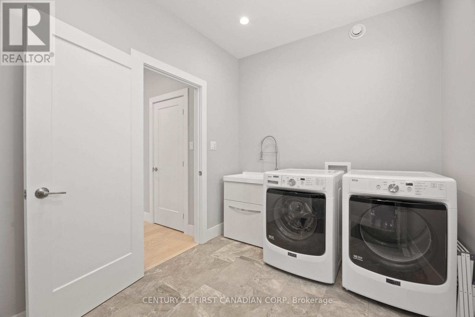 2190 BAKERVILLA STREET - 21