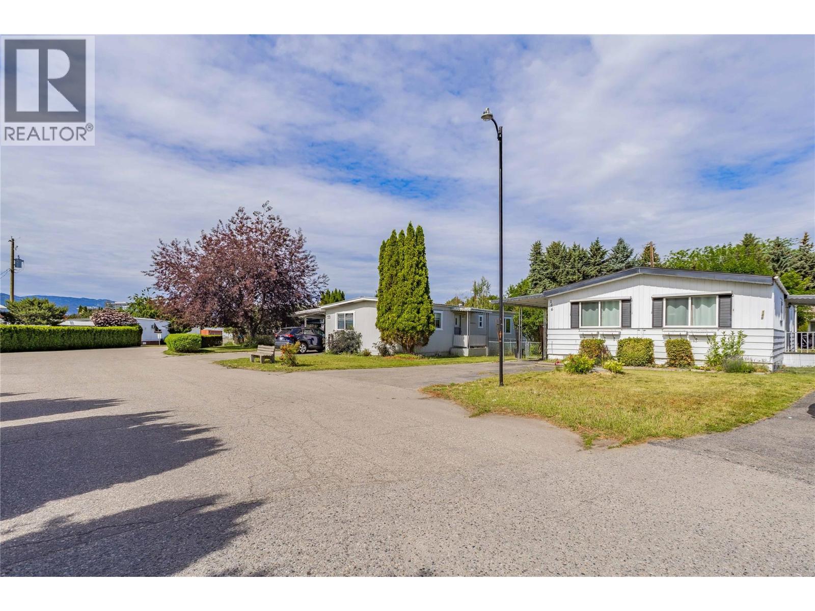 #146 3745 LAKESHORE Road - 3