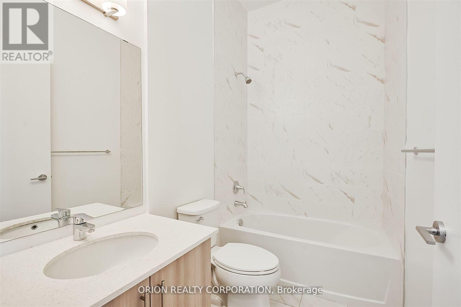#110 556 MARLEE AVENUE - 21