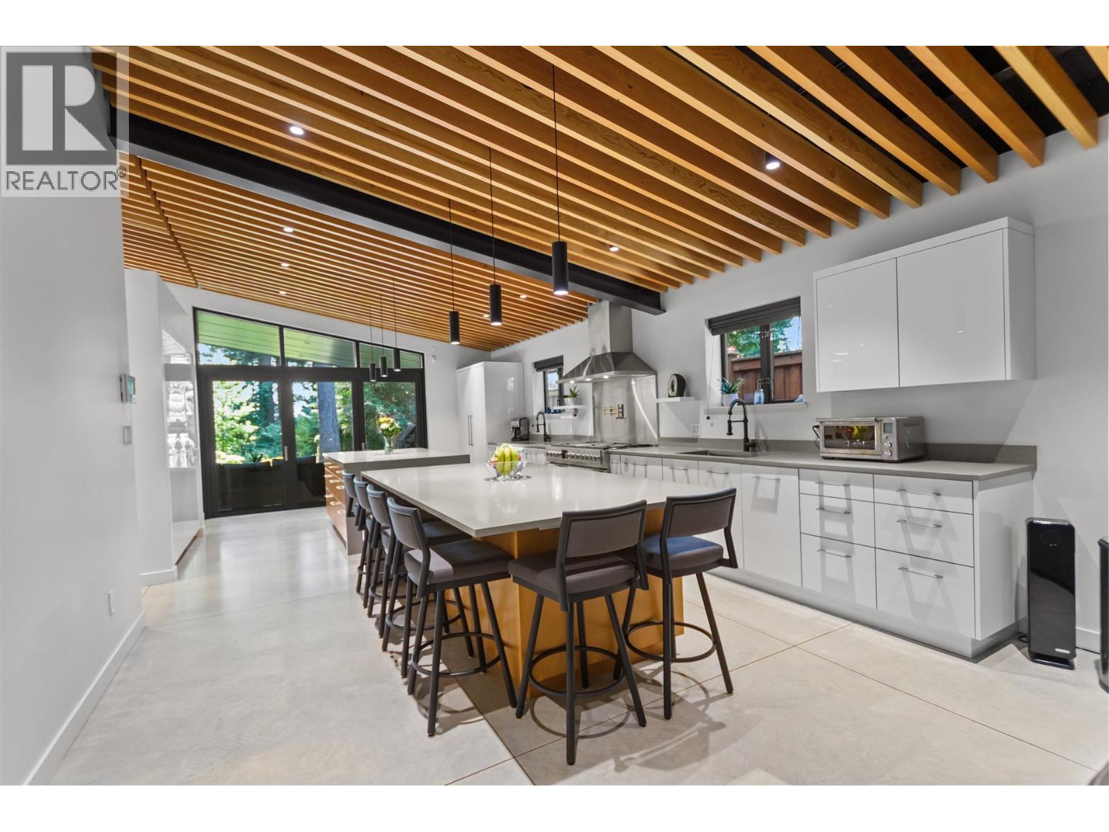 2409 WINDRIDGE DRIVE, North Vancouver