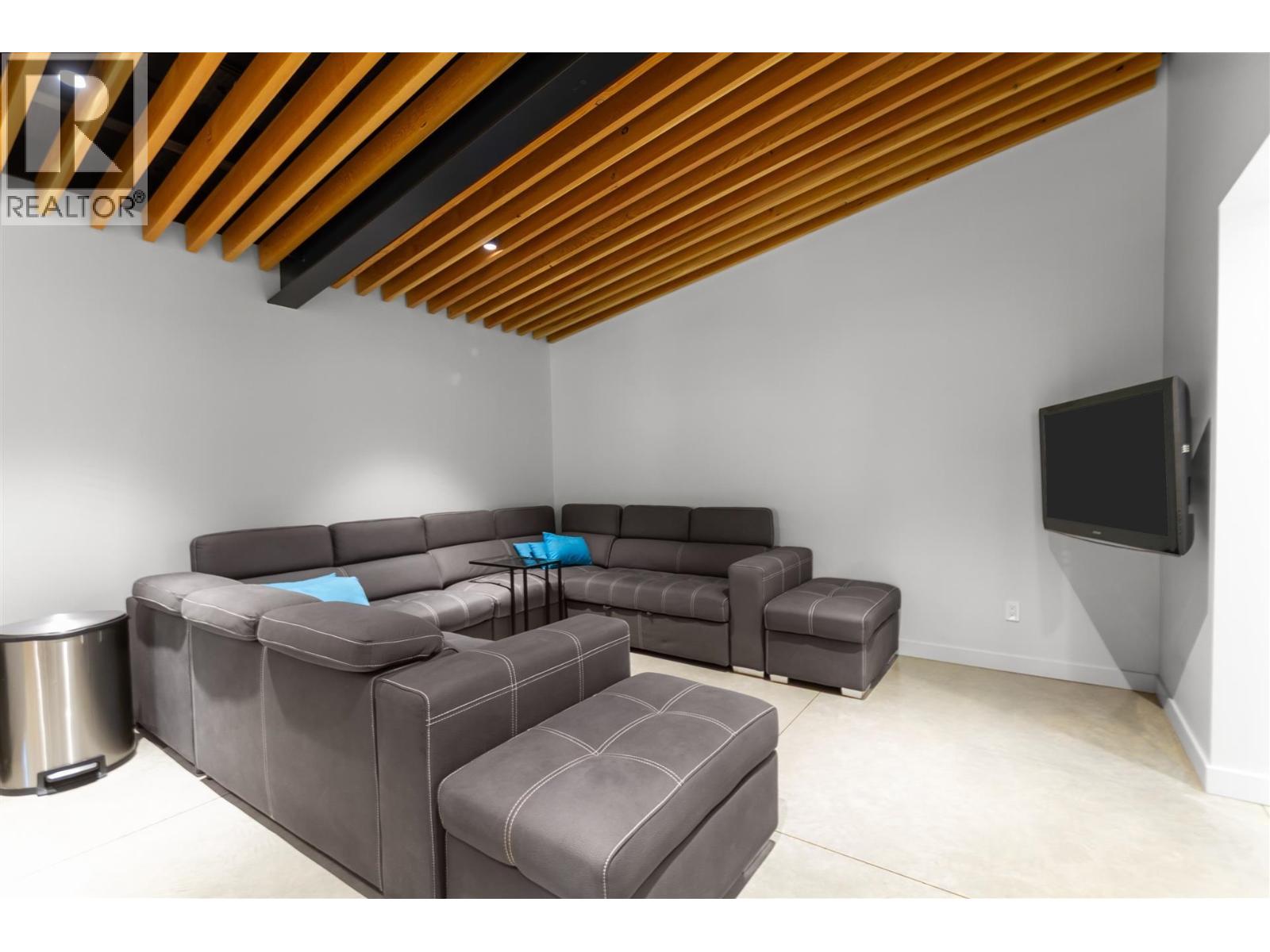 2409 WINDRIDGE DRIVE, North Vancouver