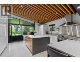 2409 Windridge Drive, North Vancouver, BC V7H1B6 Photo 15