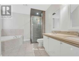 85 Cityview Circle, Barrie, ON L4N7V1 Photo 11