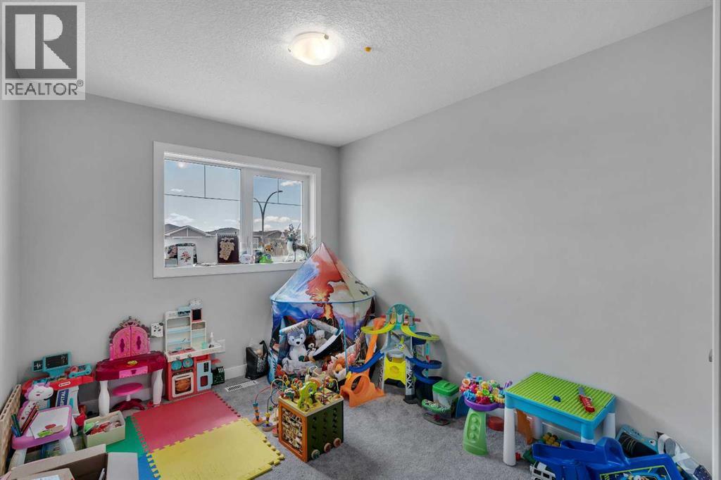 552 Redstone Drive NE - 17