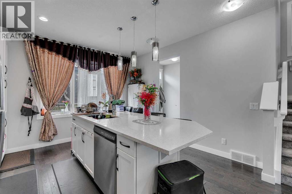 552 Redstone Drive NE - 7