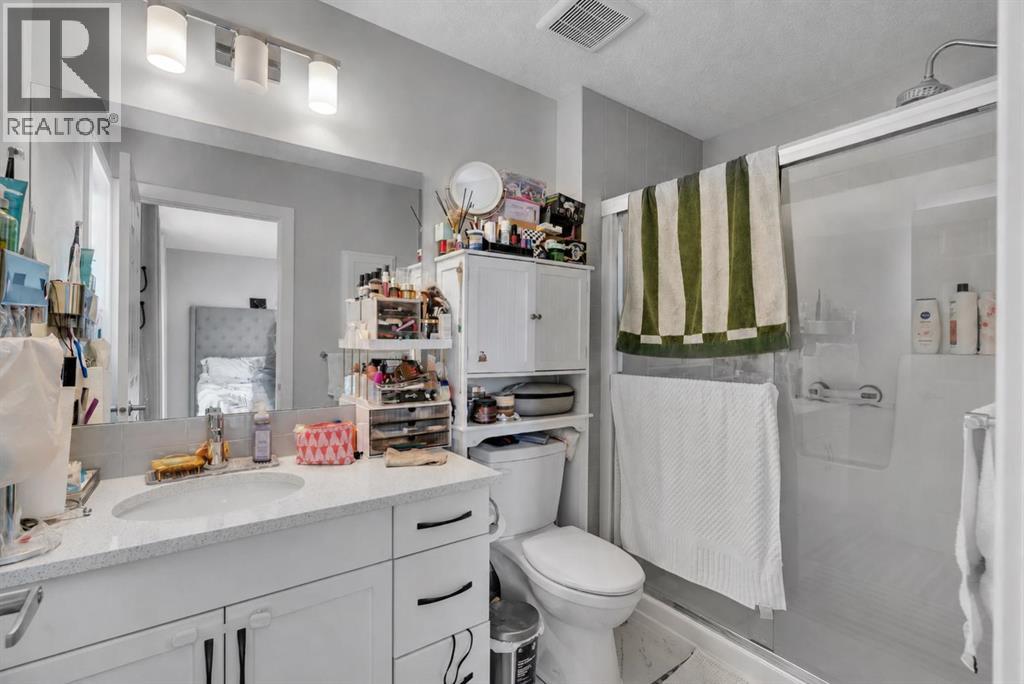 552 Redstone Drive NE - 15