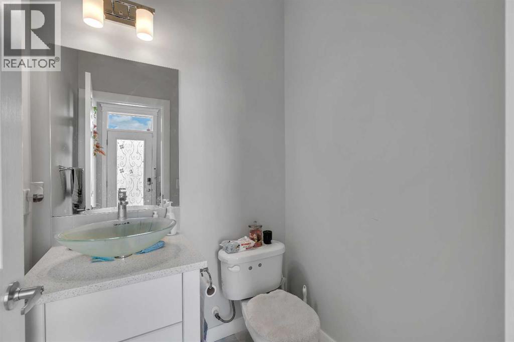 552 Redstone Drive NE - 10