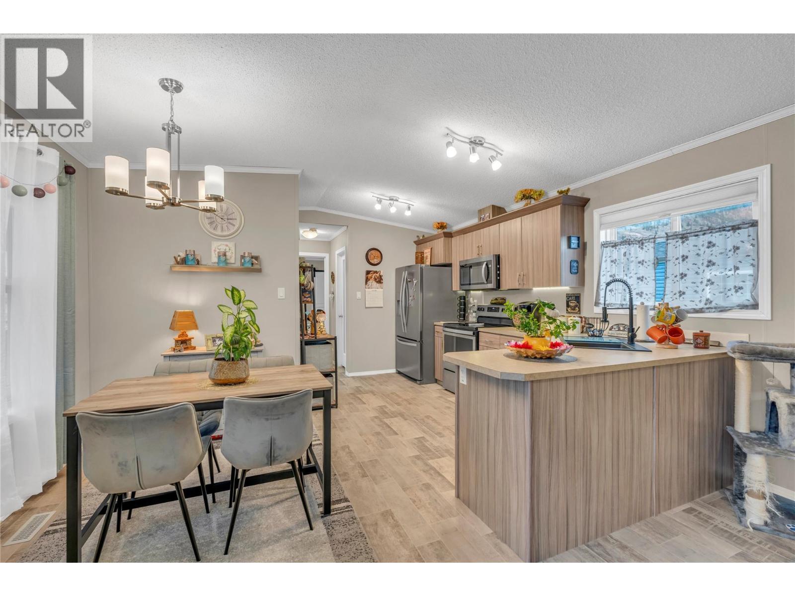 1118 Middle Bench Road Unit# 5, Keremeos