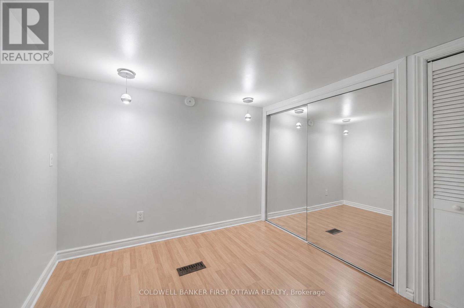 29 CLOVERLOFT COURT - 16