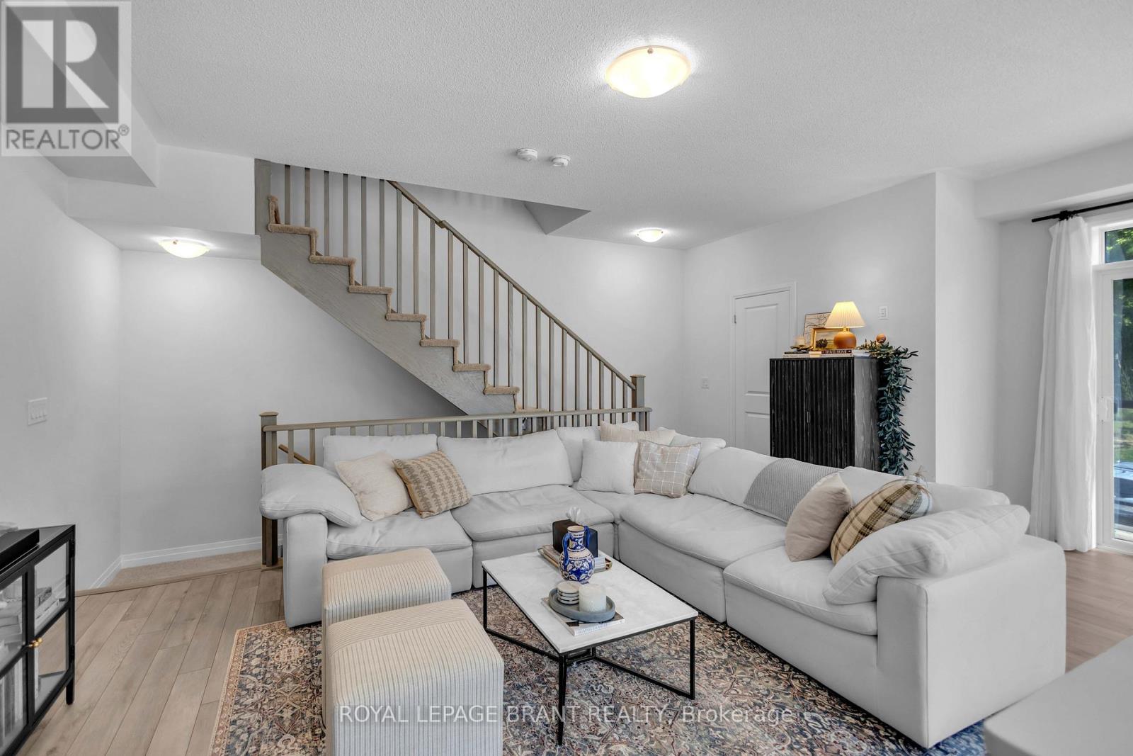 #1118 585 COLBORNE STREET - 14
