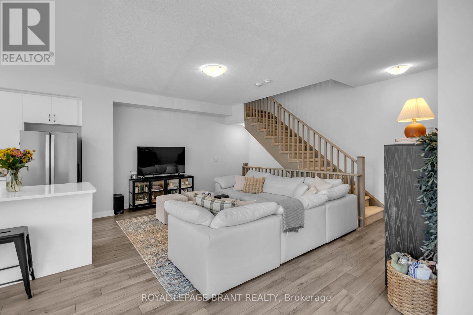 #1118 585 COLBORNE STREET - 15
