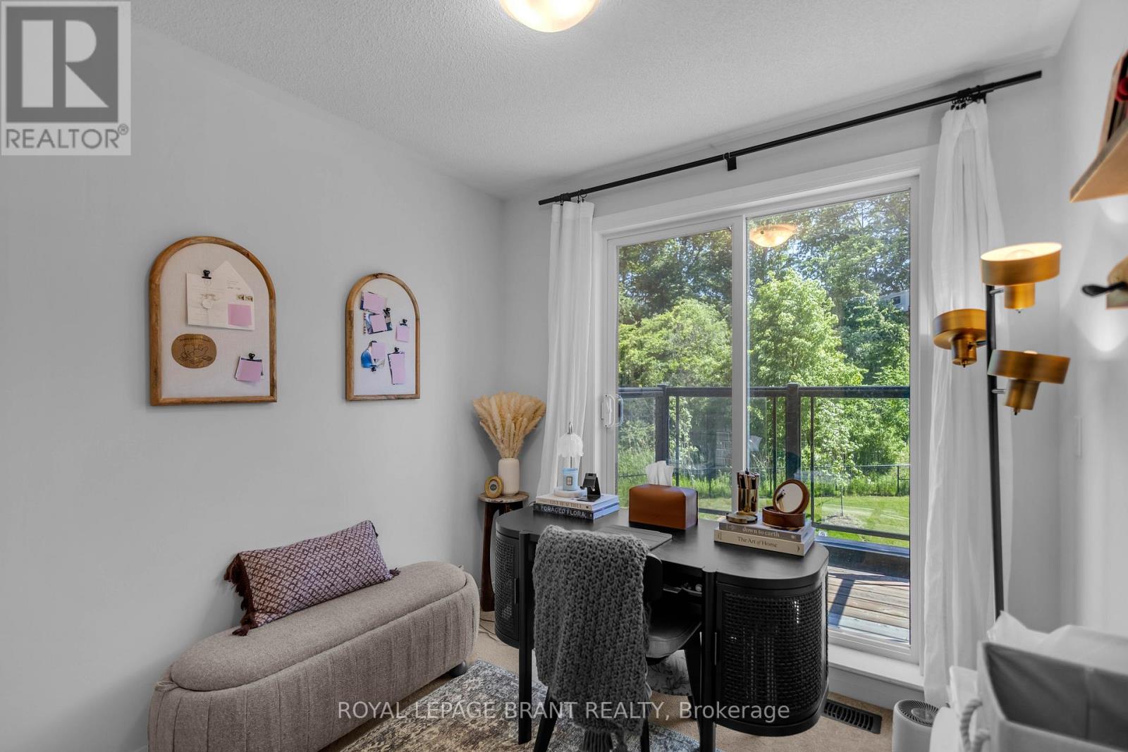 #1118 585 COLBORNE STREET - 34