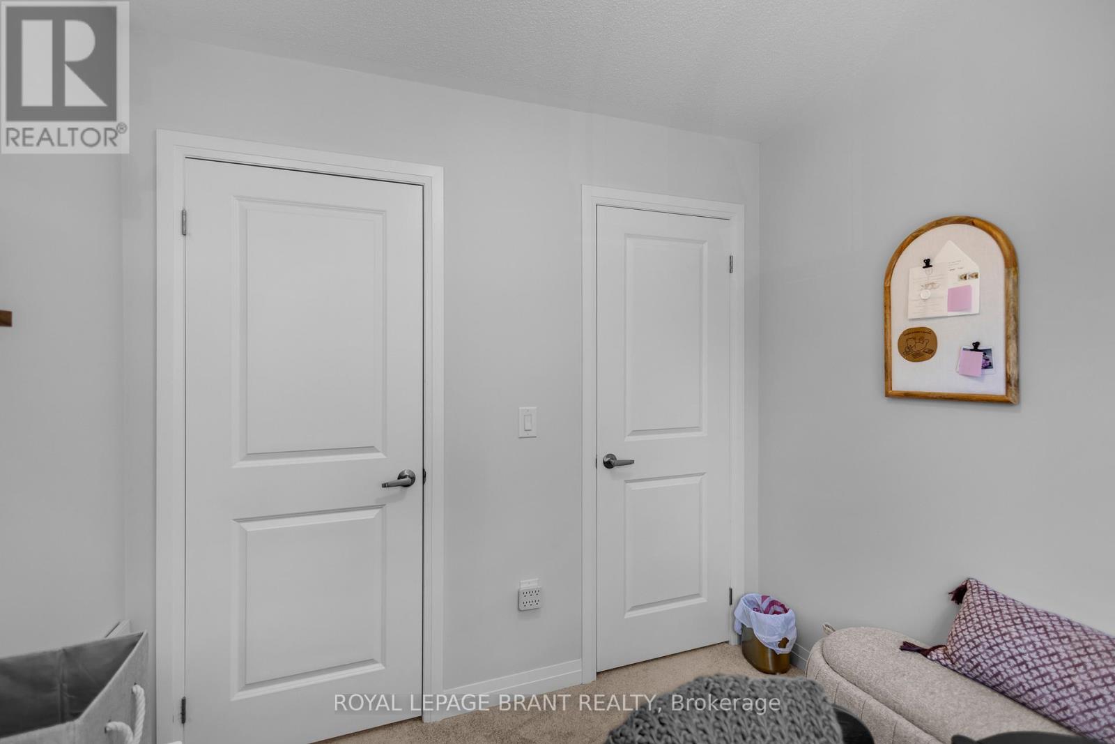 #1118 585 COLBORNE STREET - 35
