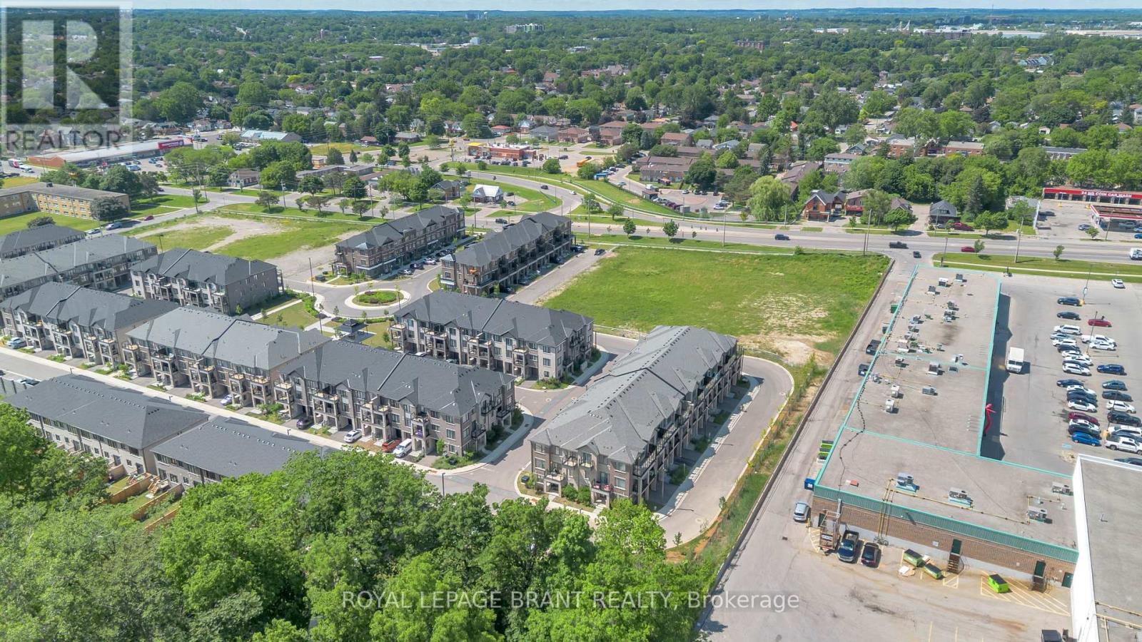 #1118 585 COLBORNE STREET - 42