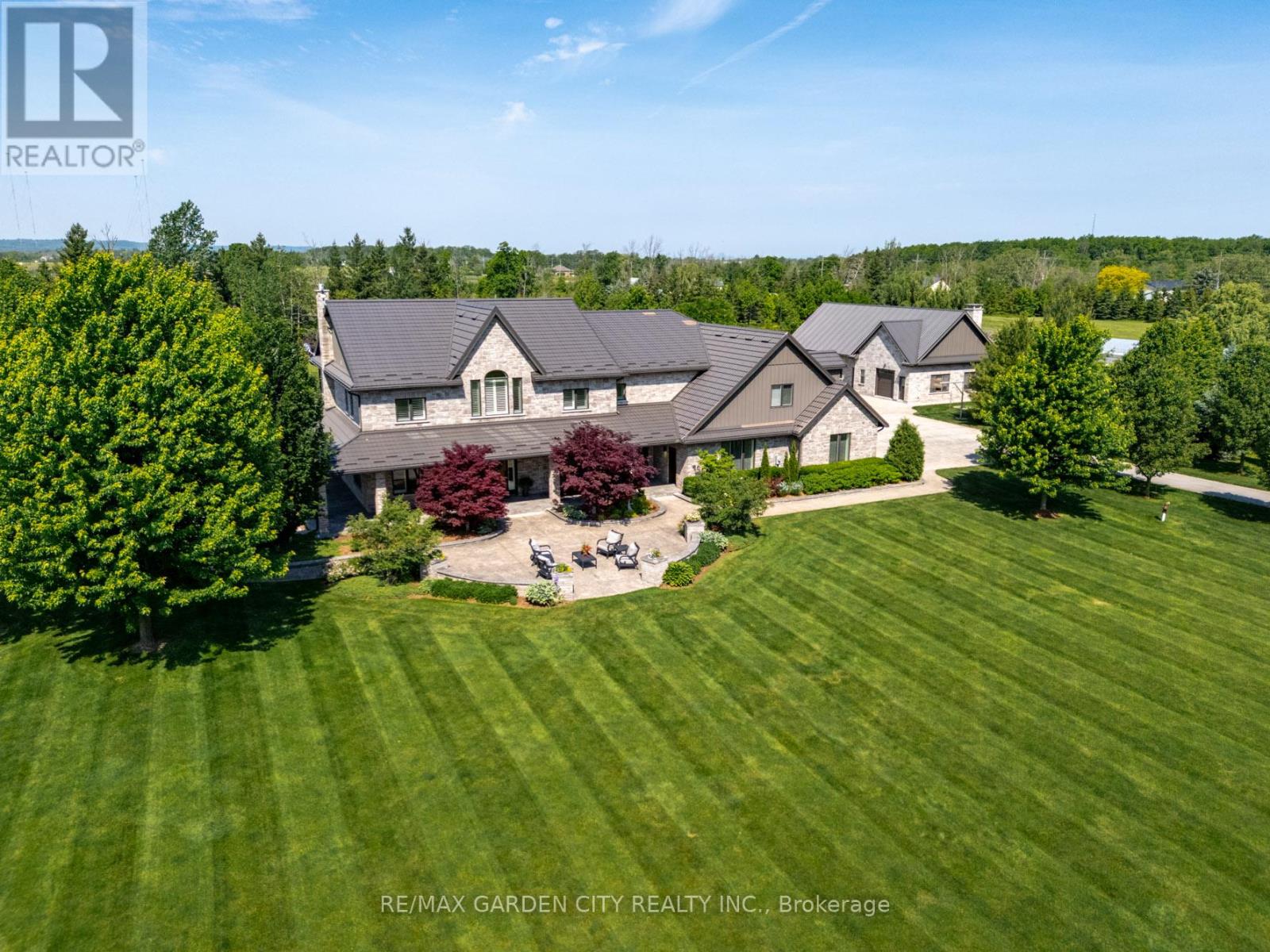 4580 CHERRY AVENUE - 2