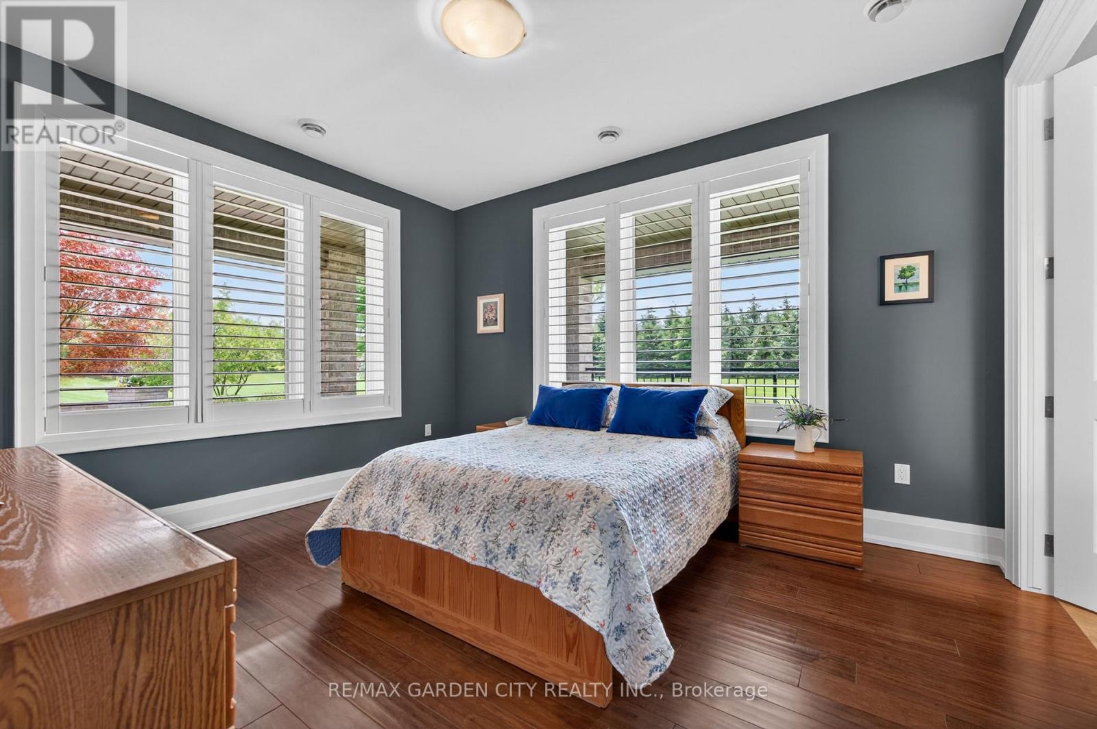 4580 CHERRY AVENUE - 21