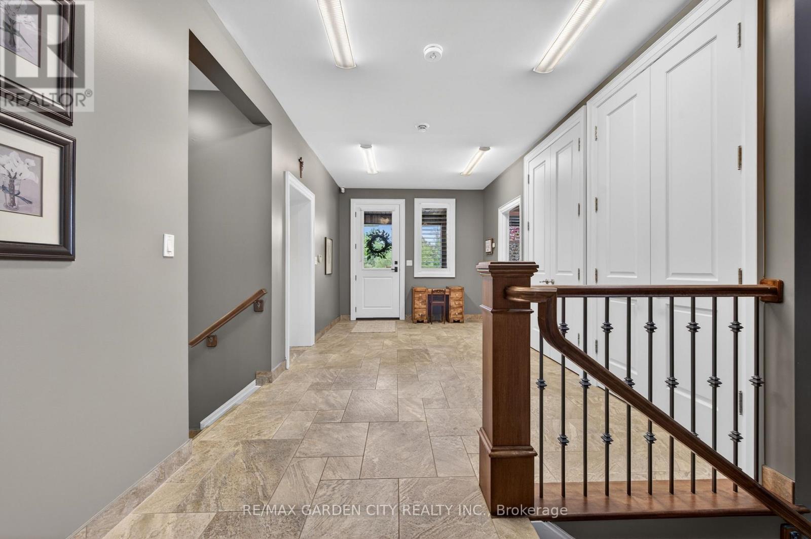 4580 CHERRY AVENUE - 23