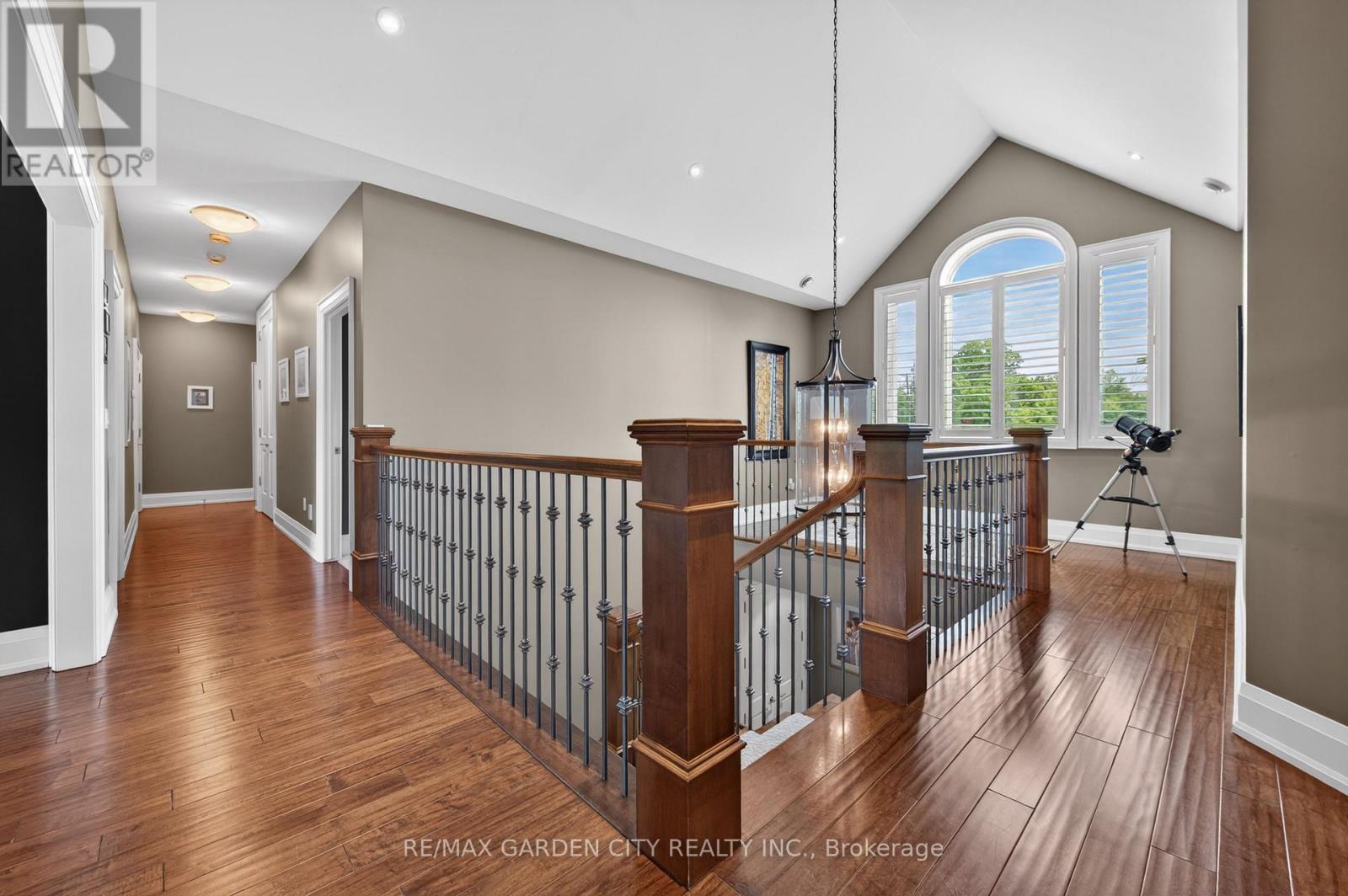 4580 CHERRY AVENUE - 26