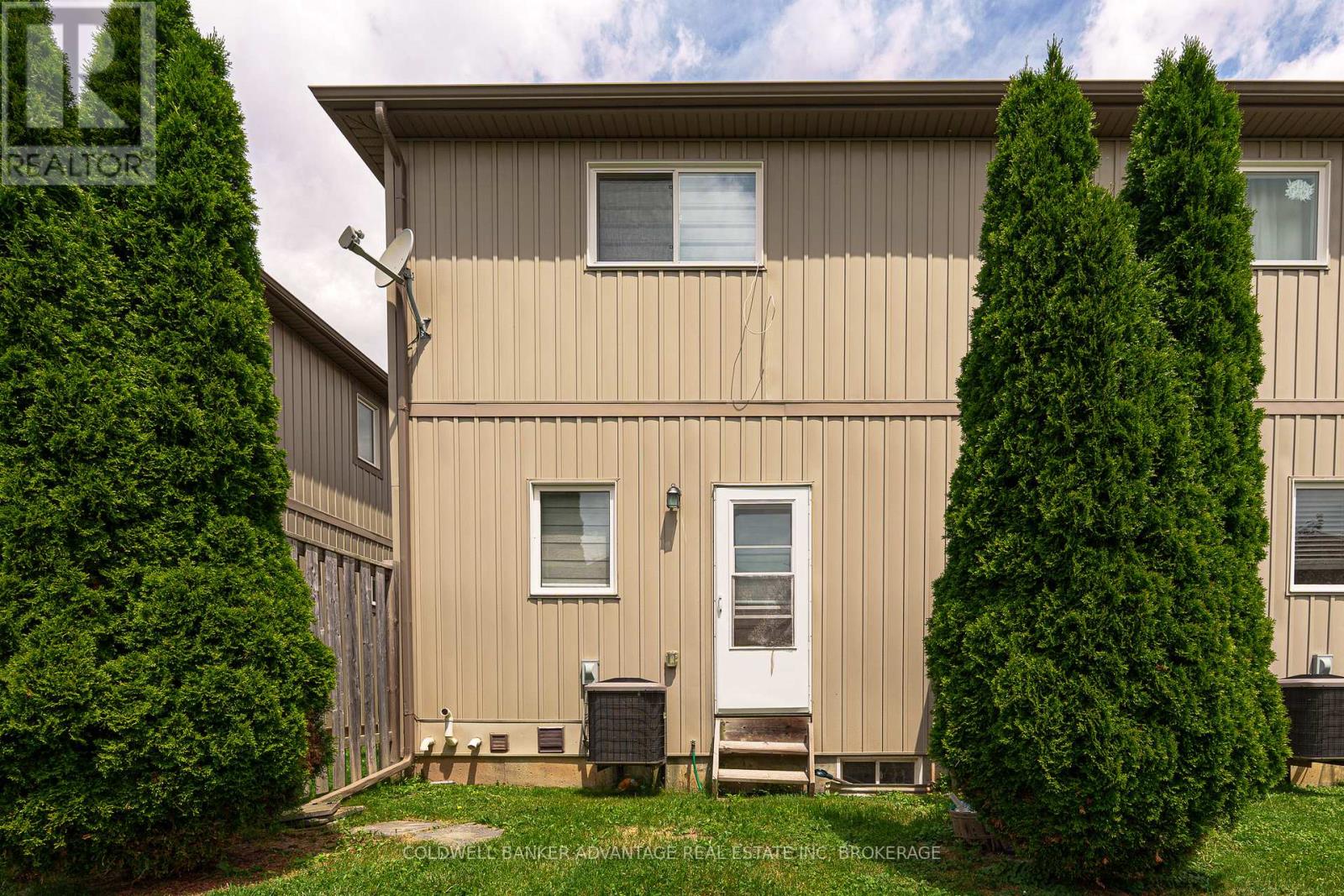 #8 6117 KELSEY CRESCENT - 6