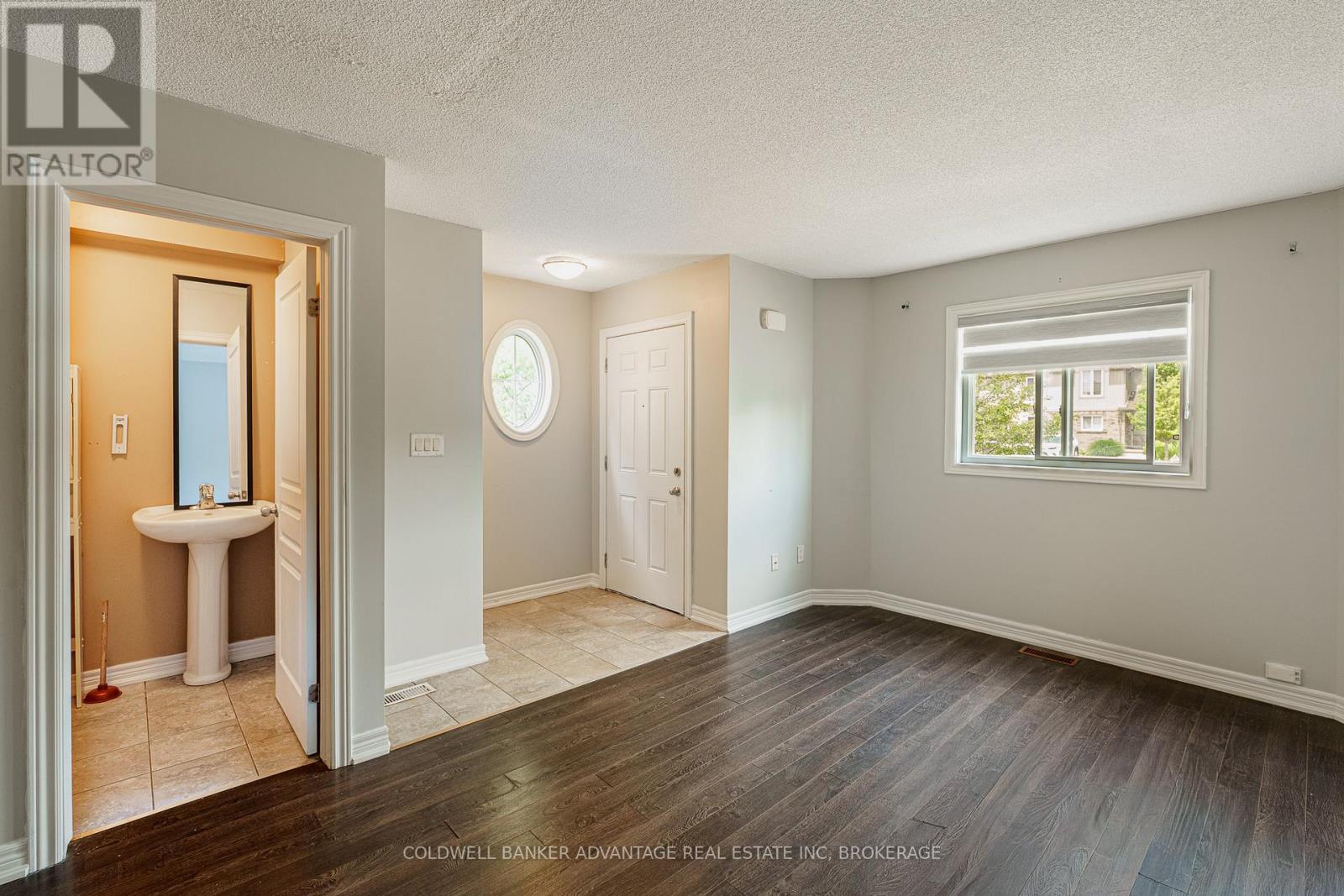 #8 6117 KELSEY CRESCENT - 8