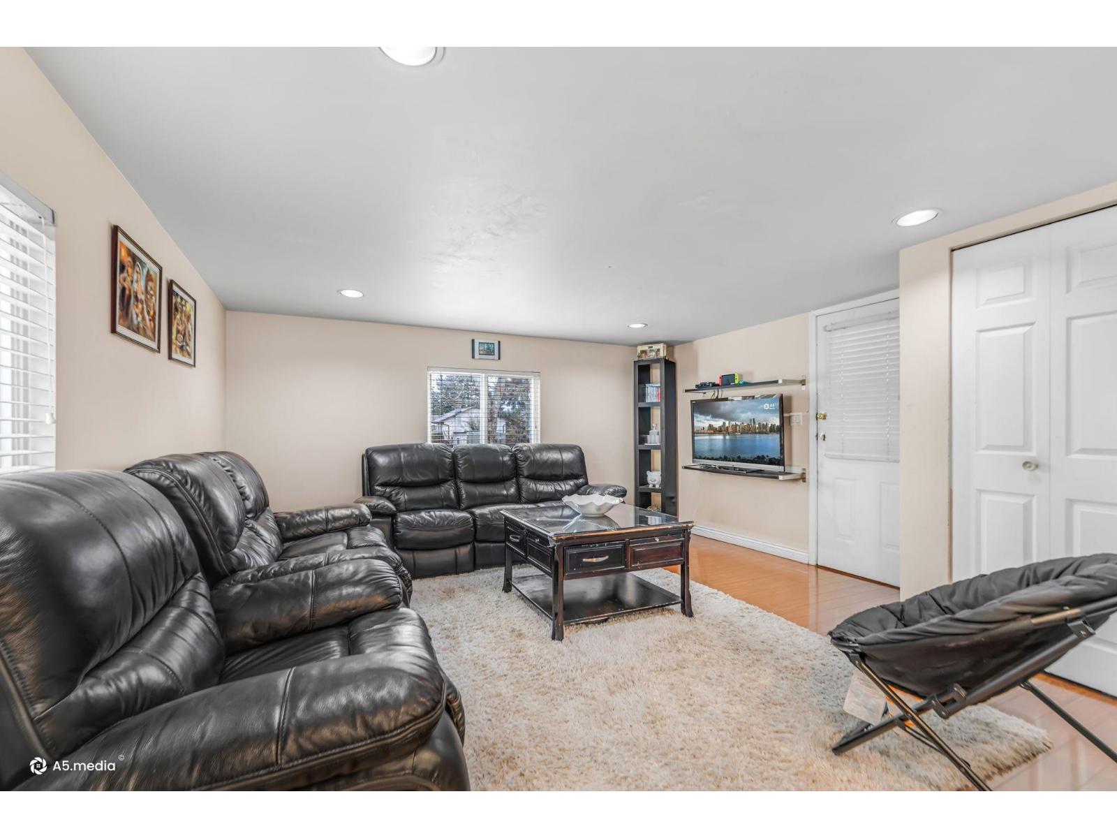 11688 85A AVENUE, Delta