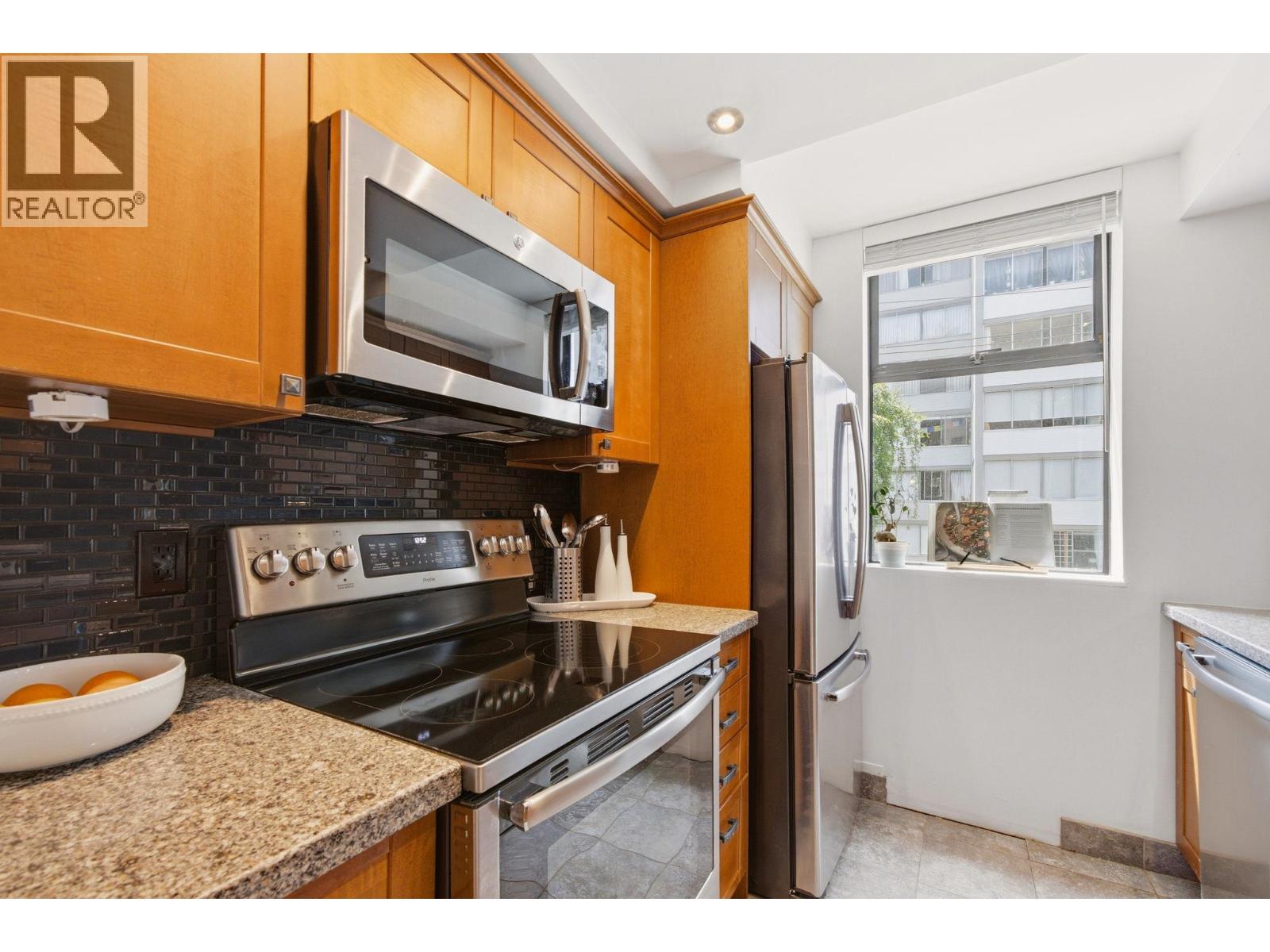 105 1230 COMOX STREET, Vancouver