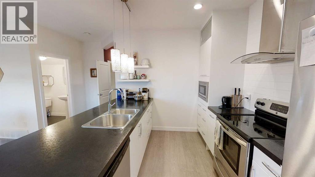 8758 72 Avenue — photo 10