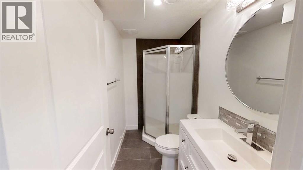 8758 72 Avenue — photo 19