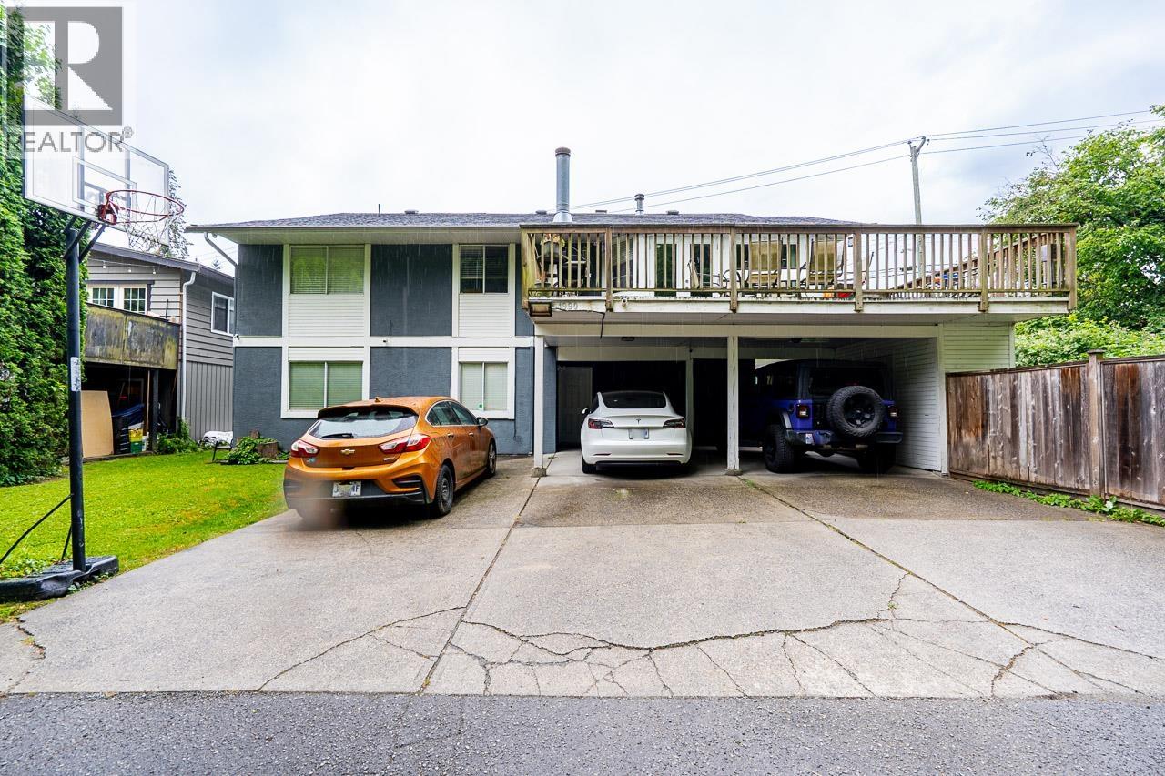 1990 CAPILANO ROAD, North Vancouver