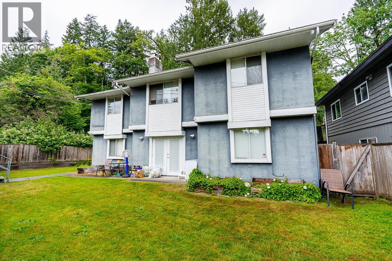 1990 CAPILANO ROAD, North Vancouver