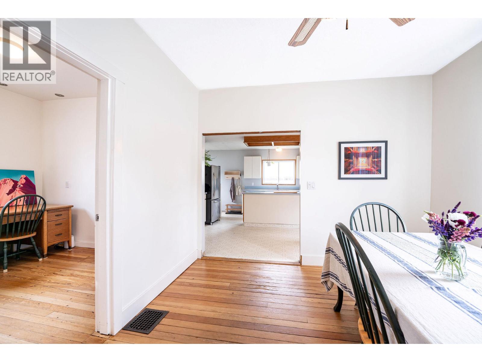 301 Third Street E, Revelstoke