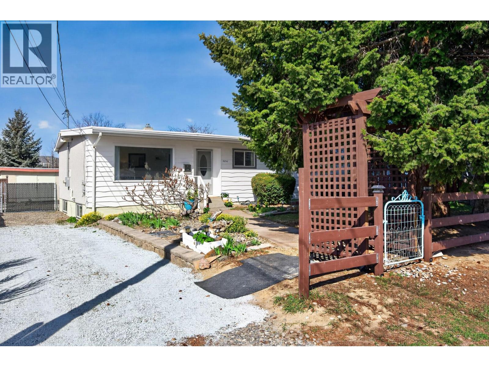 1034 Laroque Street - 2