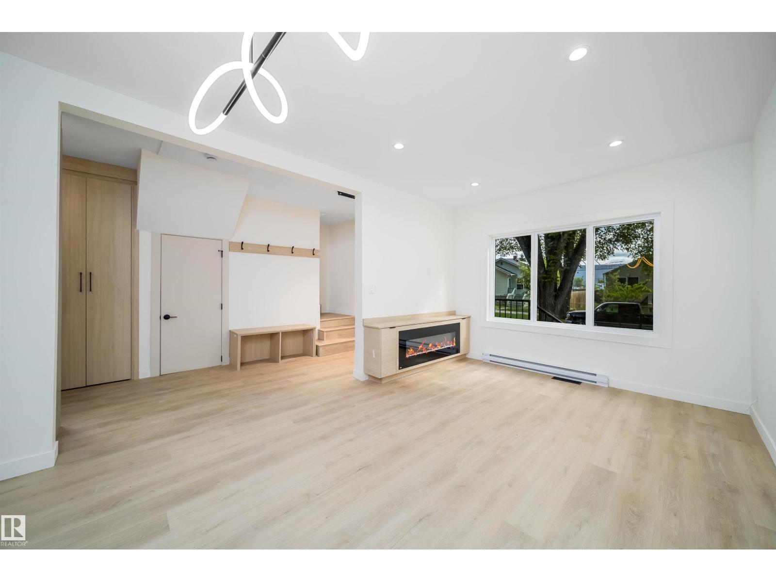 10866 92 ST NW — photo 6