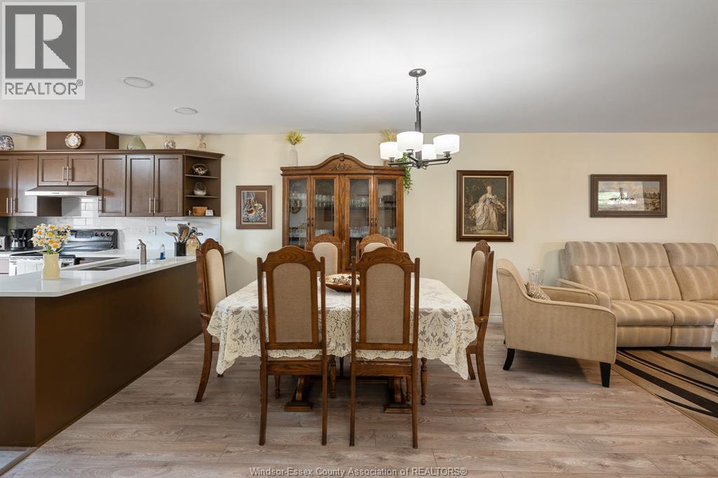 11294 TIMBER BAY CRESCENT - 12