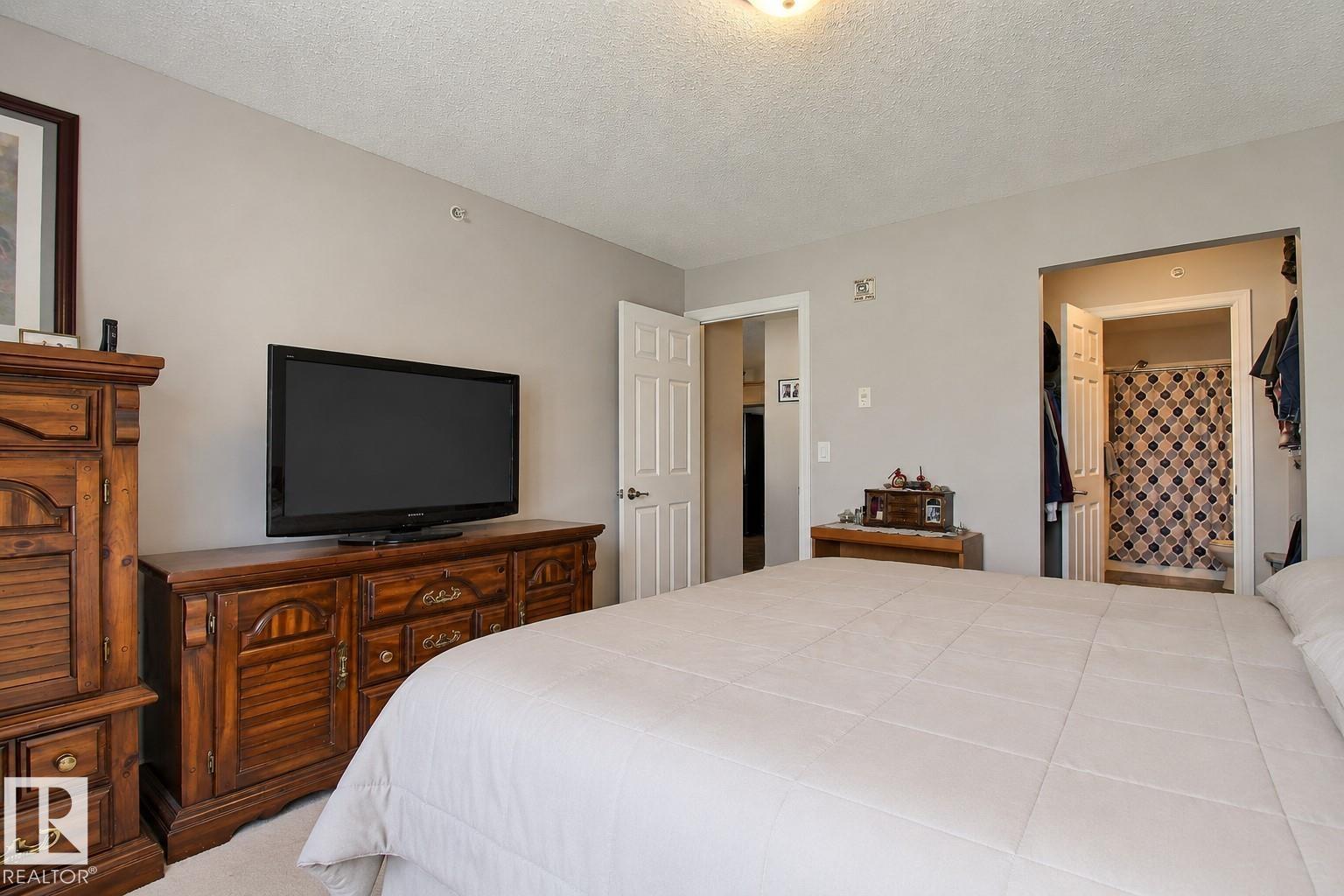 #417 4403 23 ST NW - 8