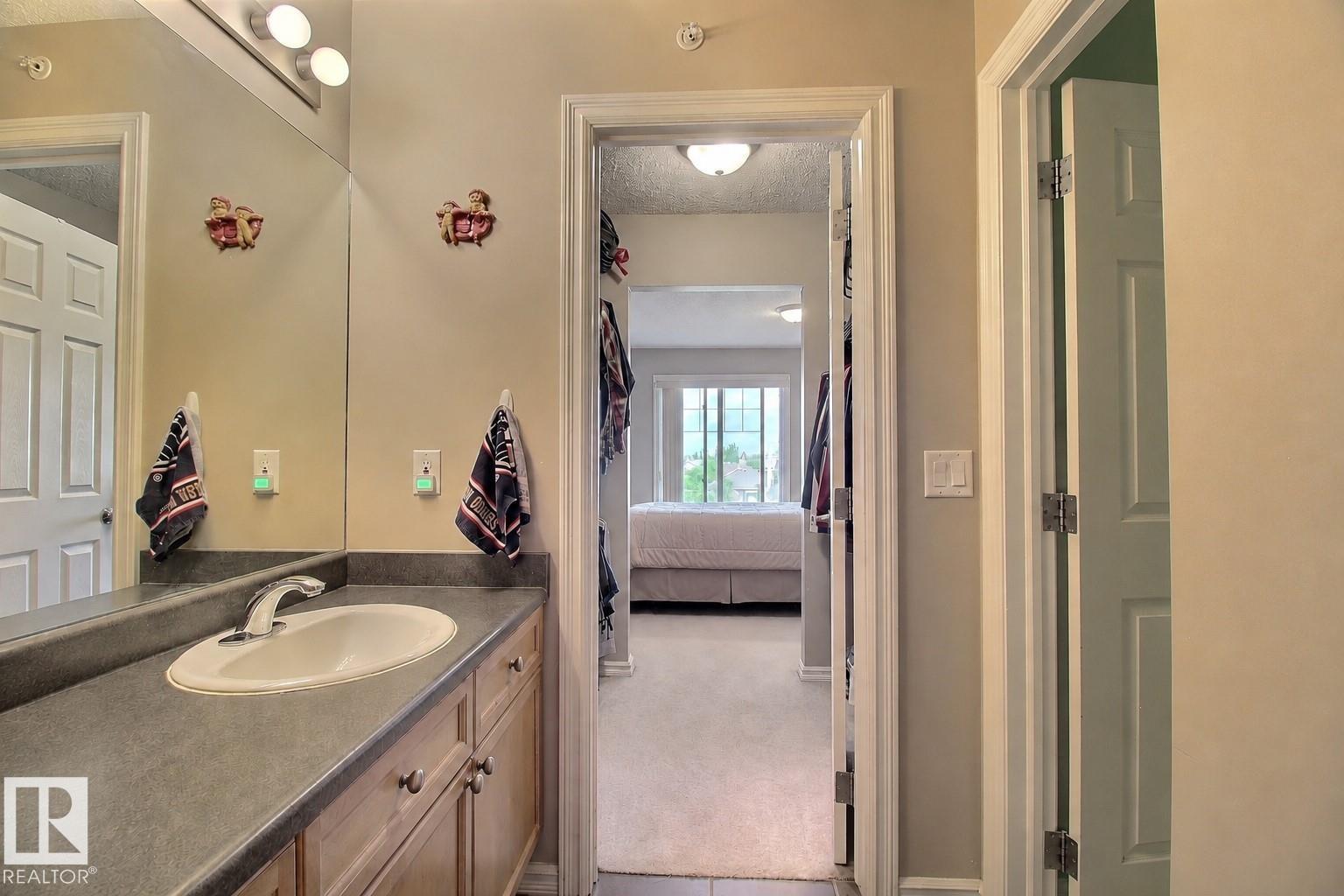 #417 4403 23 ST NW - 11