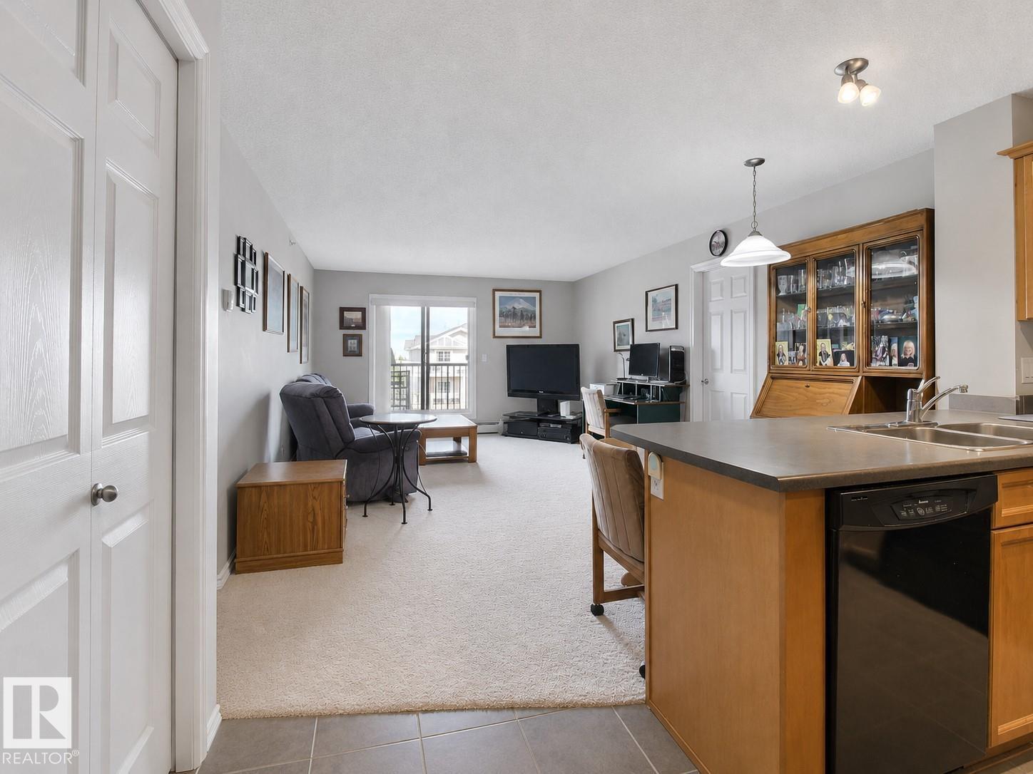 #417 4403 23 ST NW - 2