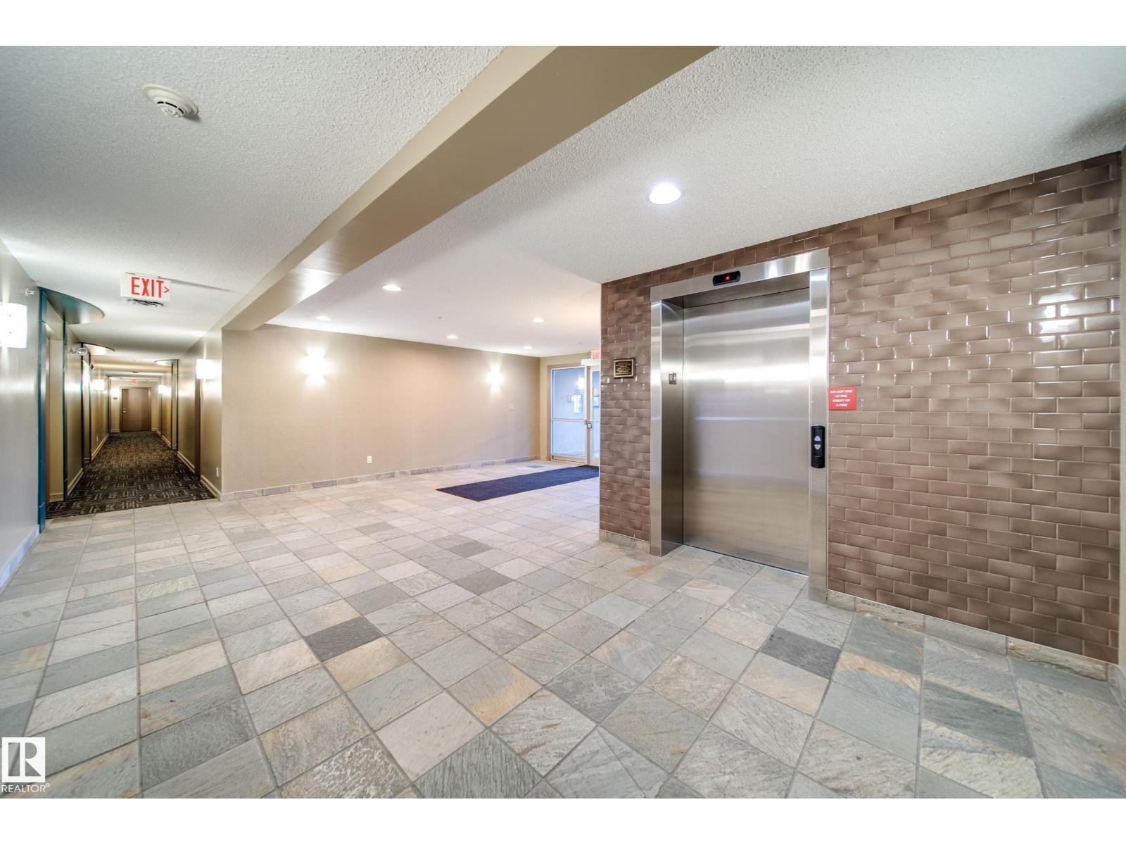 #417 4403 23 ST NW - 18
