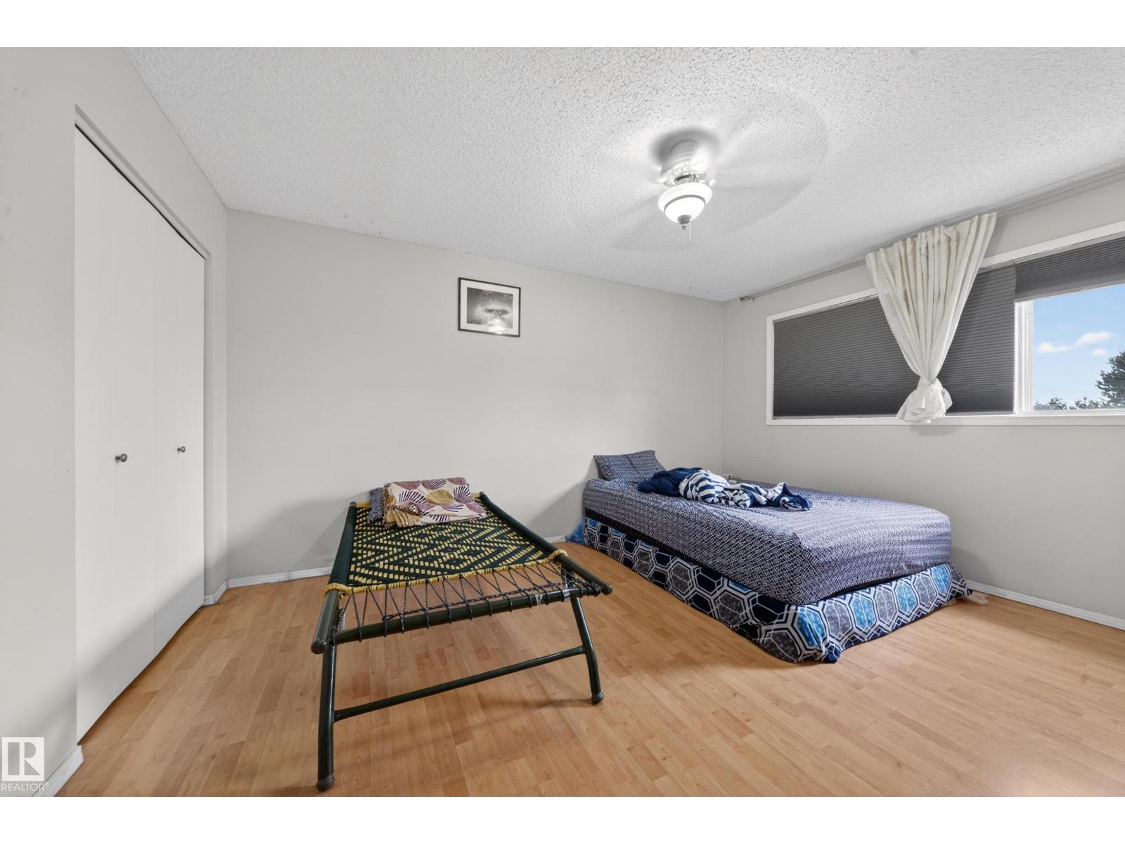 2832 35 ST NW - 27