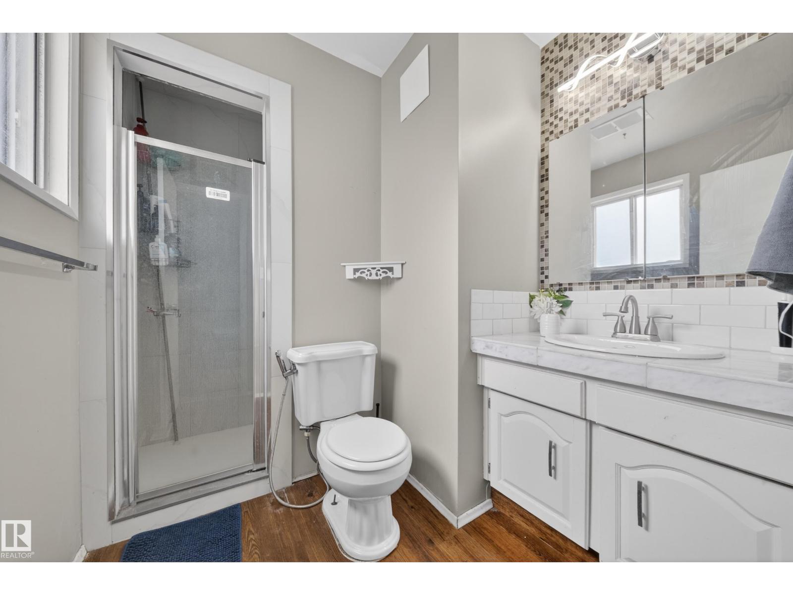 2832 35 ST NW - 29