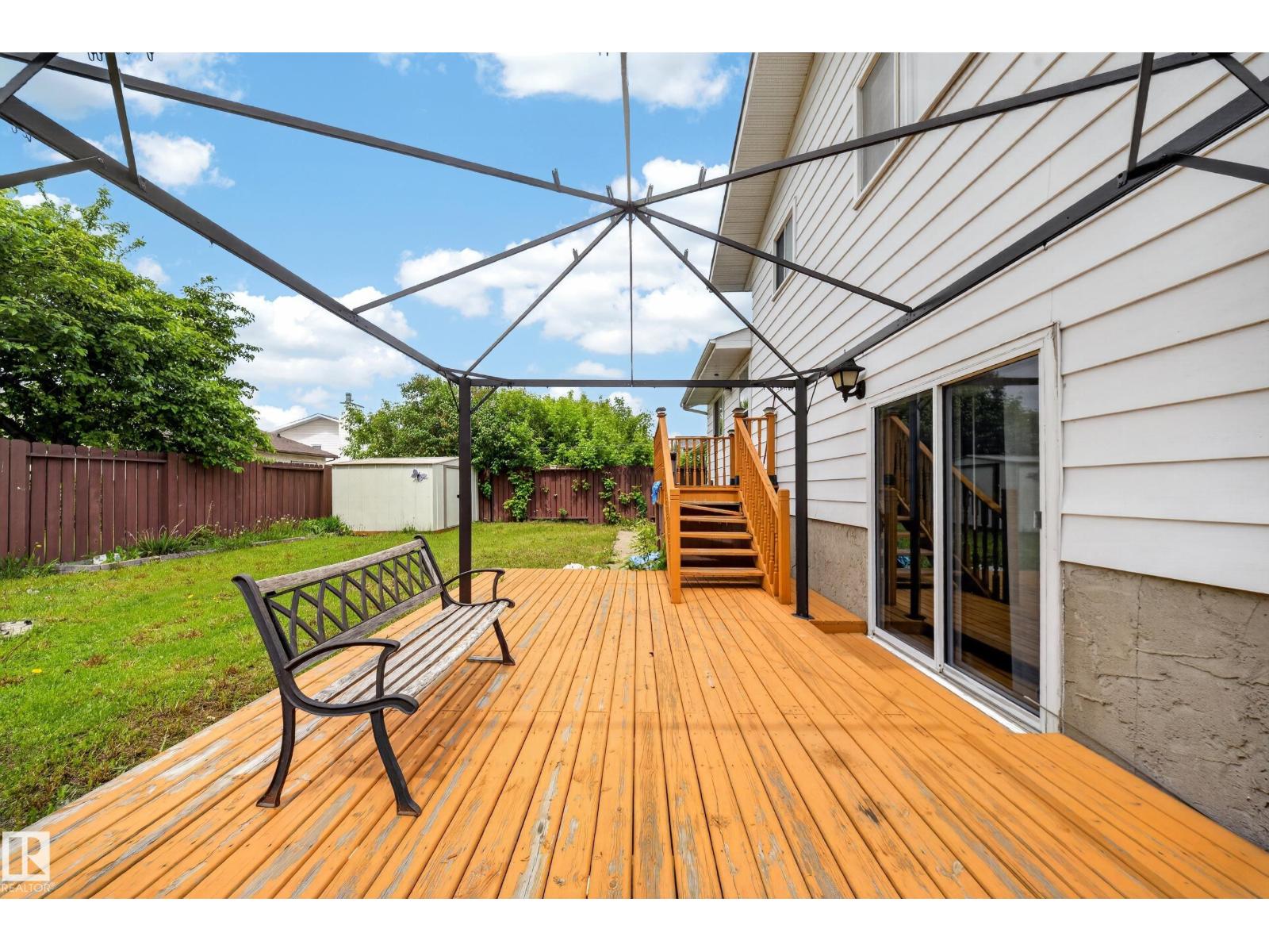 2832 35 ST NW - 37