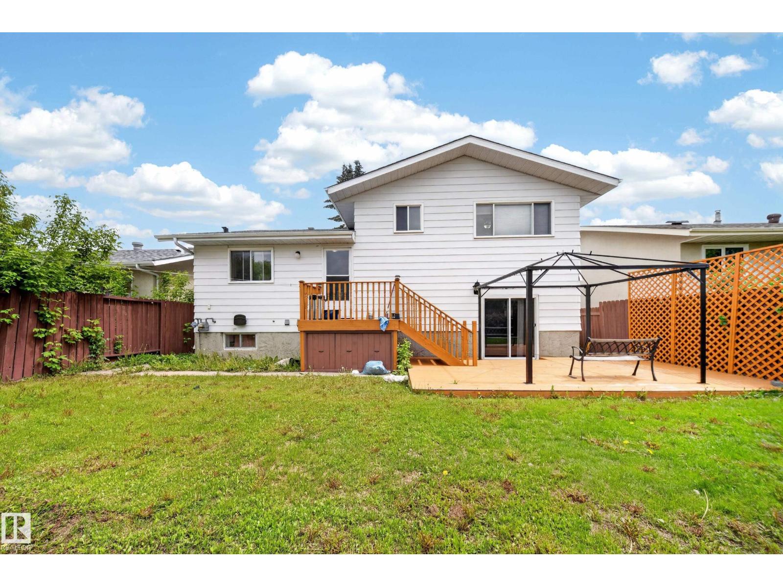 2832 35 ST NW - 42
