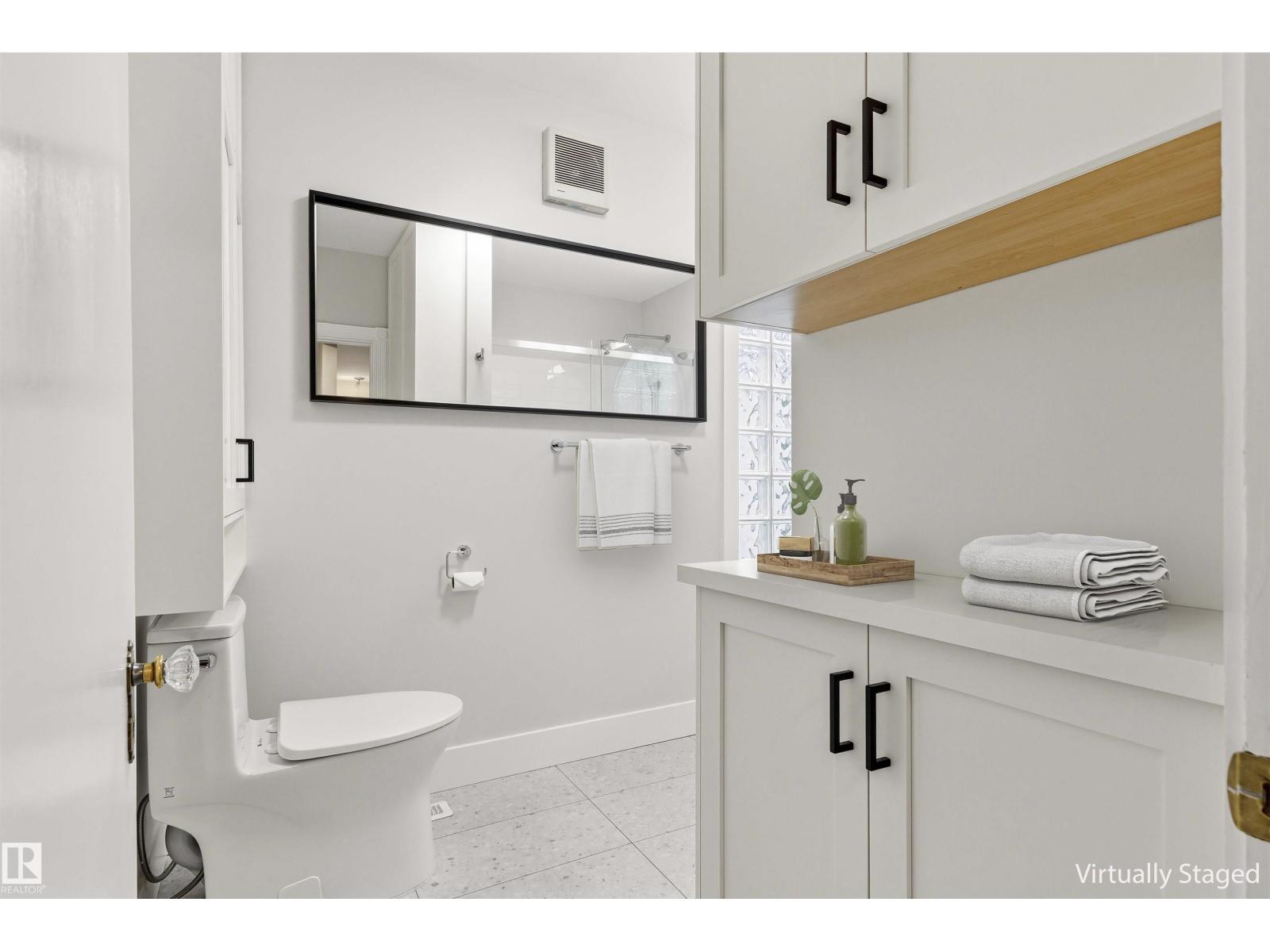 10628 73 AV NW — photo 13