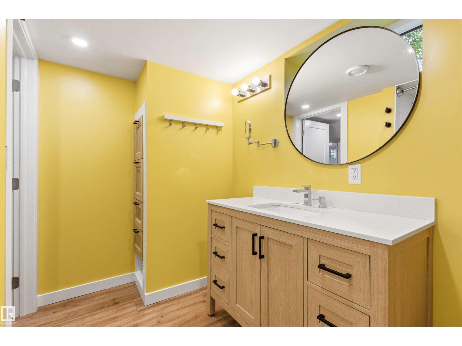 10628 73 AV NW — photo 62