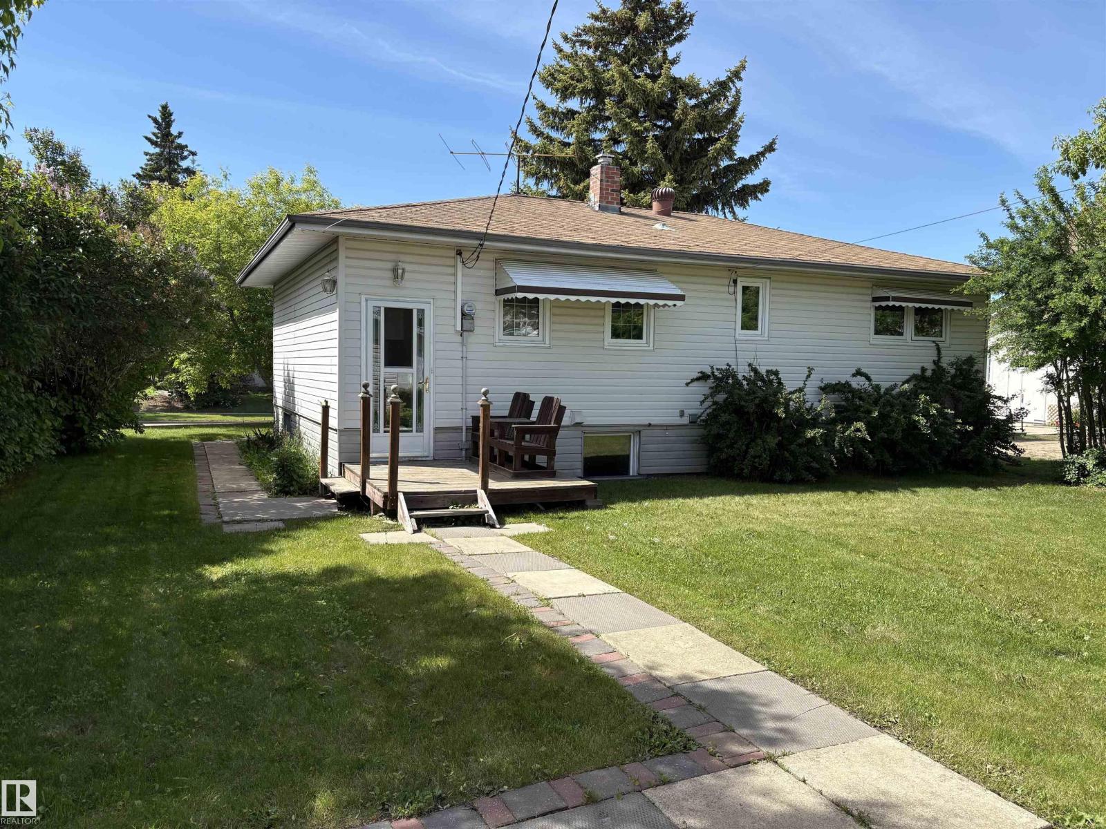 5511 50 St - 28