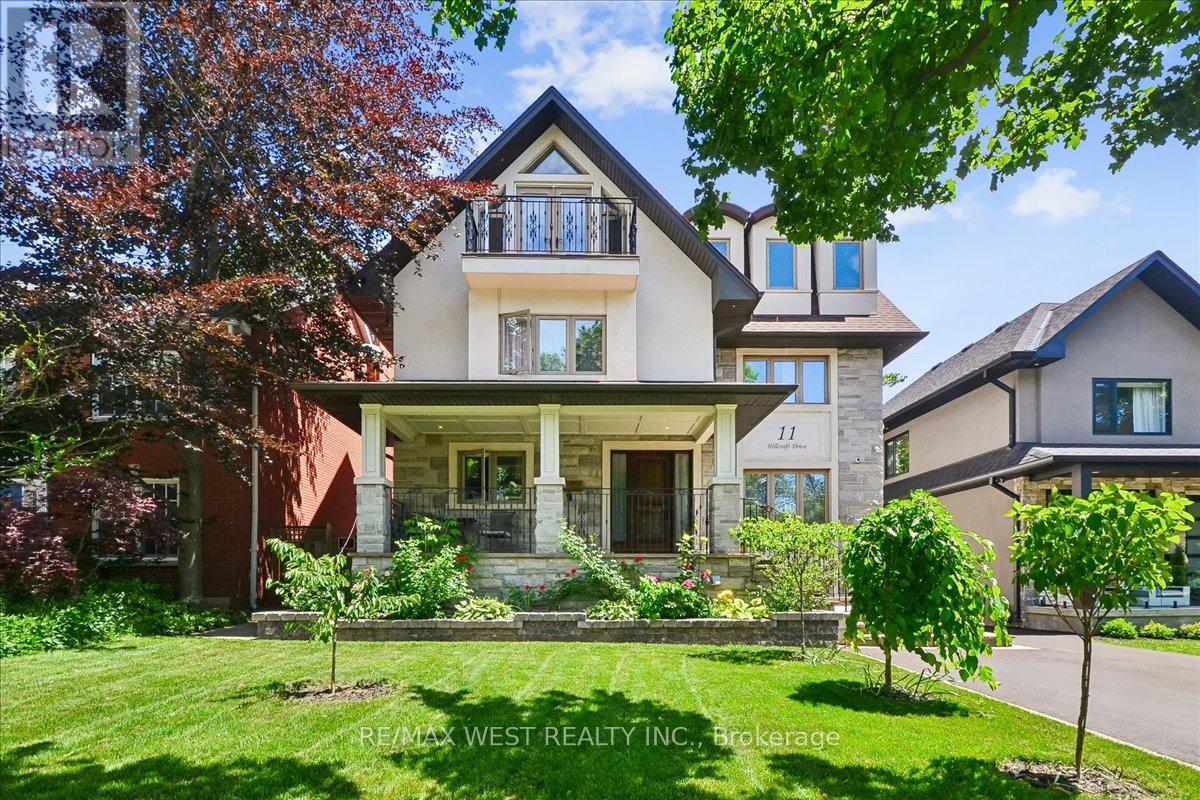 11 HILLCROFT DRIVE - 1