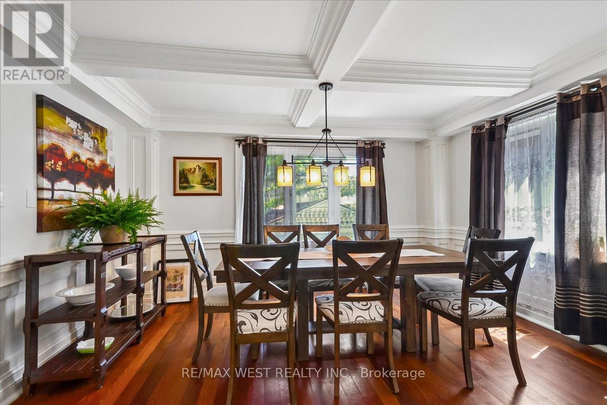 11 HILLCROFT DRIVE - 6