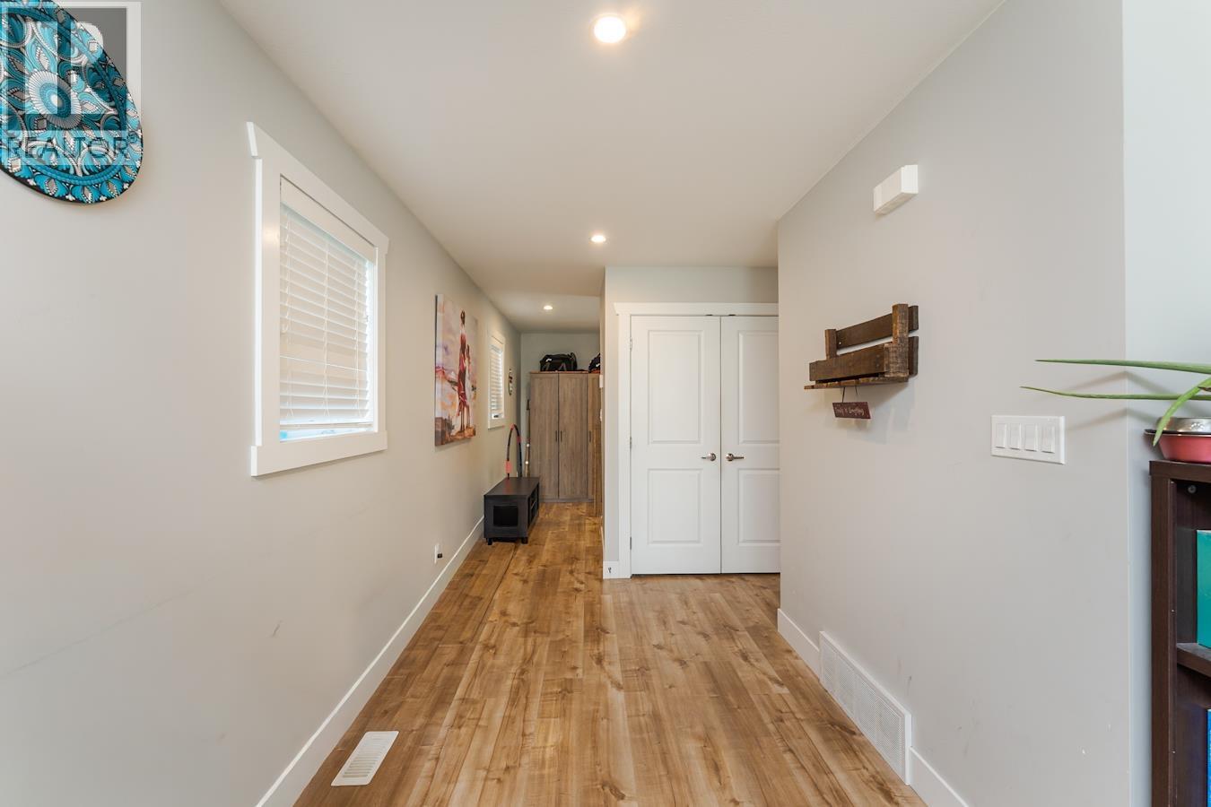 1648 9TH AVENUE - 28