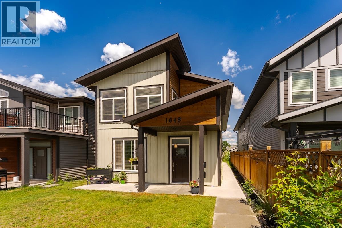 1648 9TH AVENUE - 40